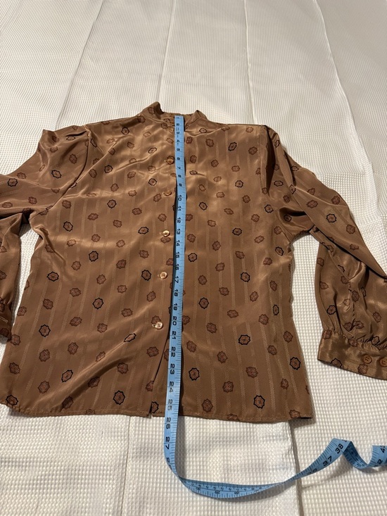 Women’s Vintage Brown Long-Sleeve Mock Neck Blouse - Picture 6 of 6